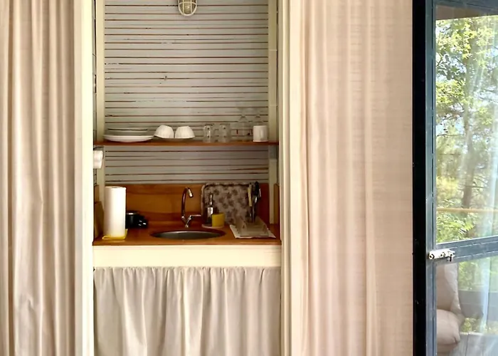 Sens Bed and Breakfast