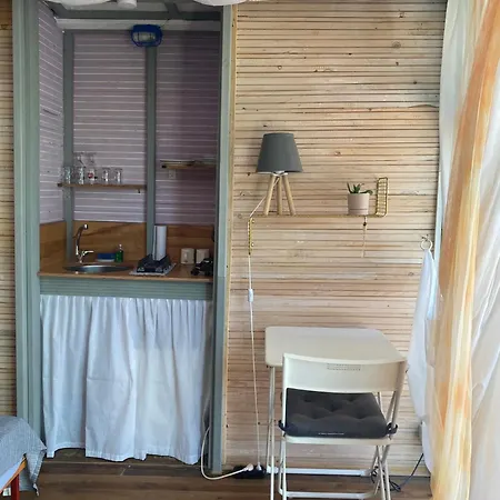 Bed and Breakfast Sens