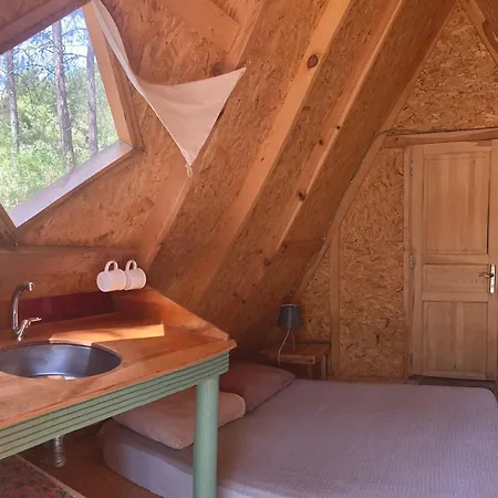 Sens Bed and Breakfast 3*